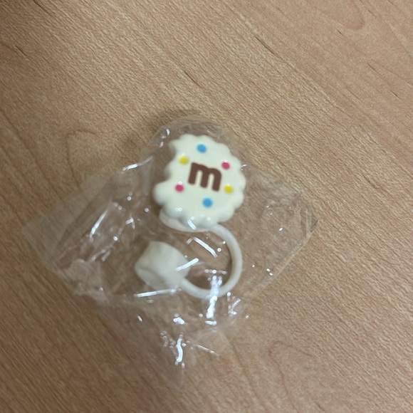 Stanley straw cover m&m cookie white new - Picture 3 of 3